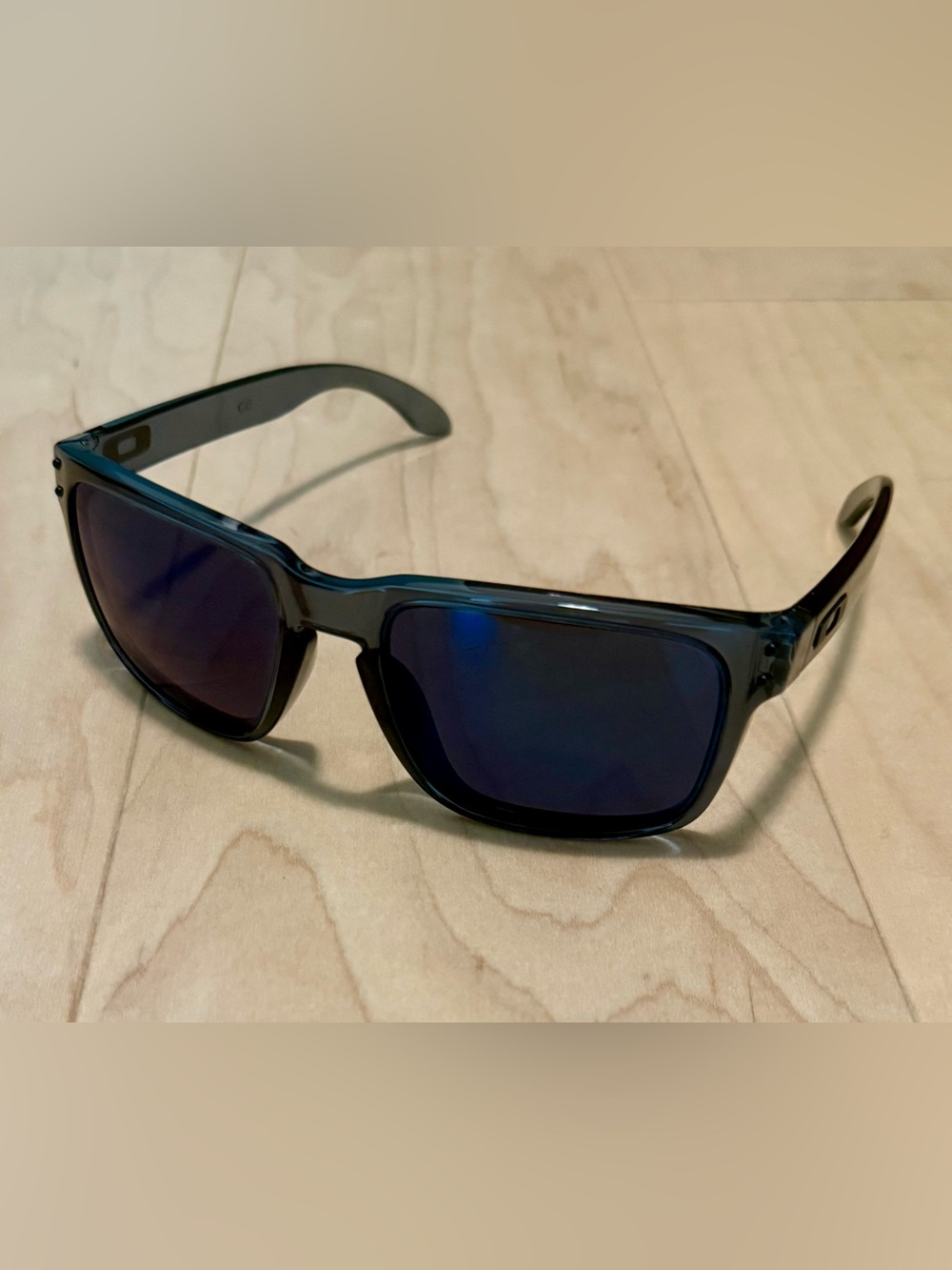 Oakley Holbrook XL Sunglasses Crystal Black Gray Frames Blue Lenses Lightweight